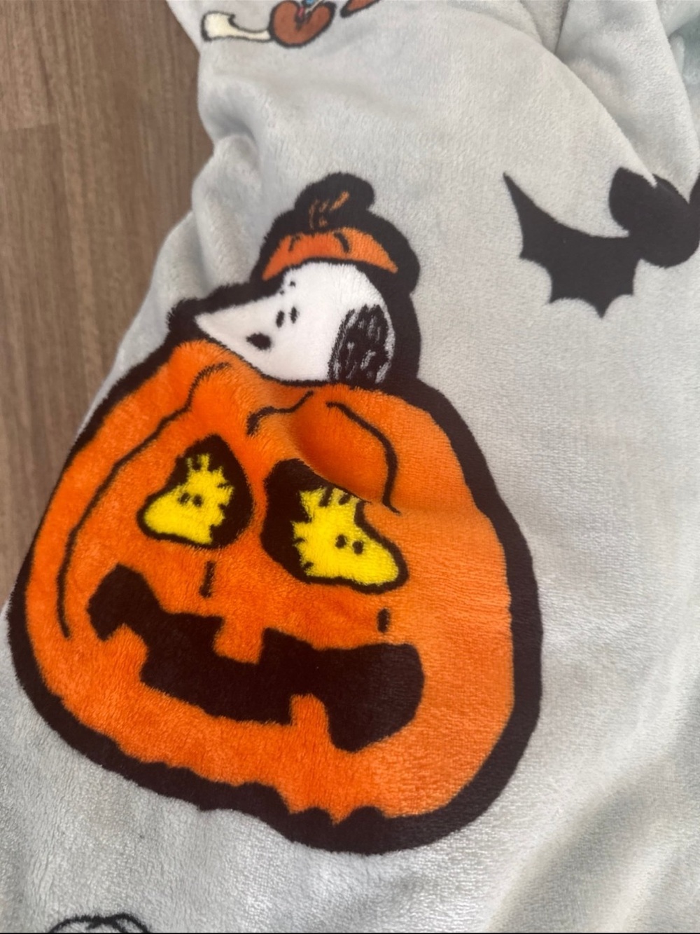 Peanuts Halloween Snoopy Pumpkin Throw Blanket - Orange, Yellow & White